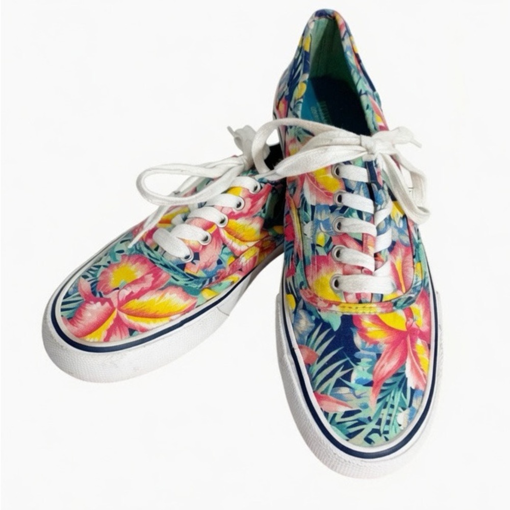 Mossimo Supply Company Tropical Flowers Print Lace Up Canvas Sneaker Rubber Sole